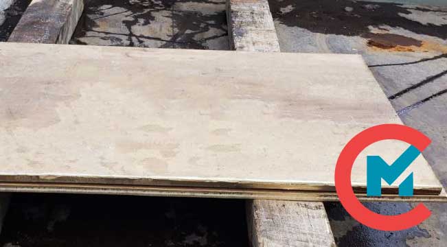 Бронзовая плита